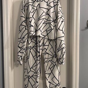 Geometric 2 piece set